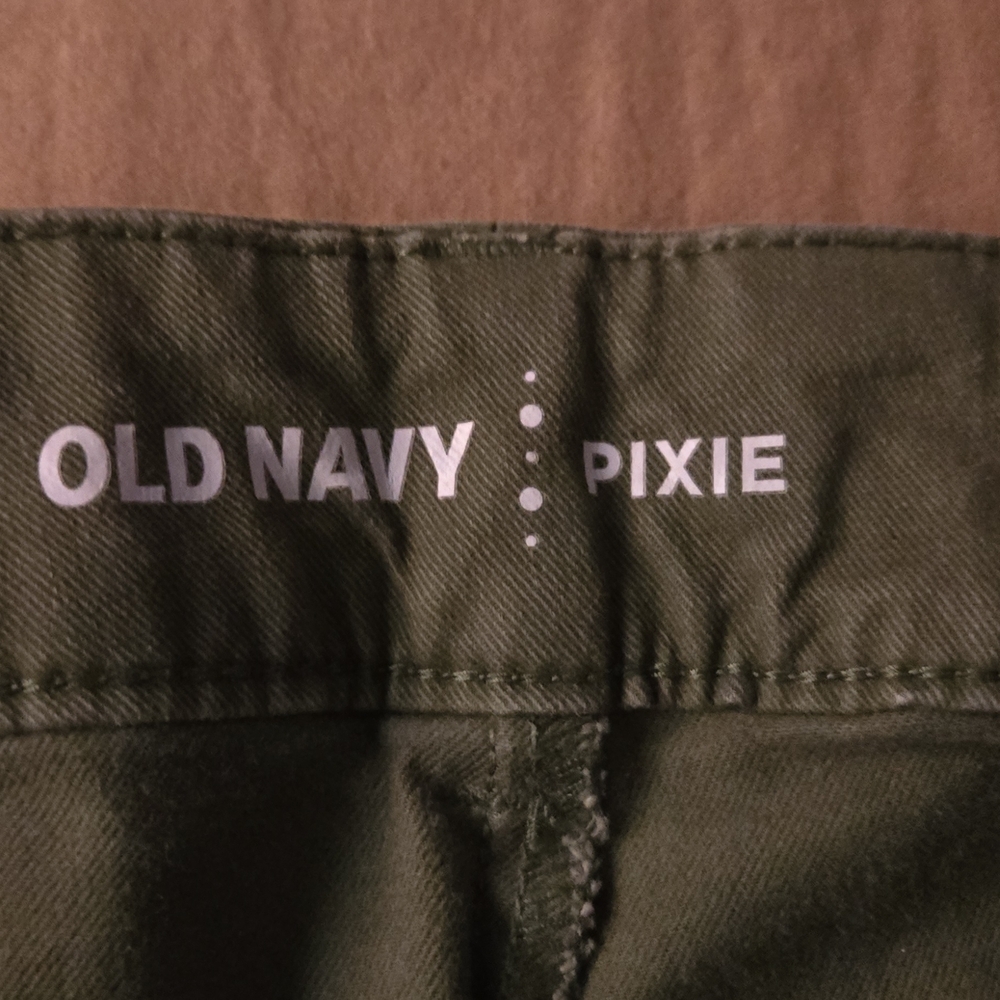 Old Navy Woman's Olive Pants - Picture 3 of 8